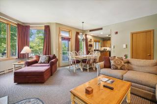 Flawless two bedroom two bathroom, sleeps 6 Highridge D14 - Killington - 6