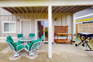 Island Cottage - Madrona Beach - 5