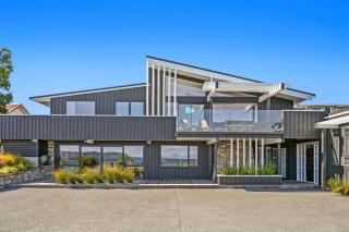 Lake Terrace Lodge - Luxury Taupo Accommodation - Taupo - 0