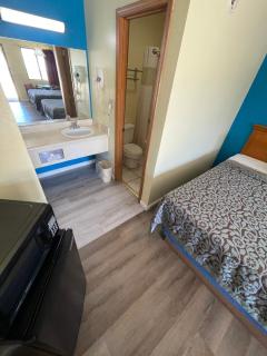 Executive Inn - Mountain Home - 5