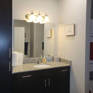 Stylish and Spacious, close to the Hospital. - 2