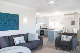 Free night on us this winter at Euroka Retreat - Narrawallee - 6