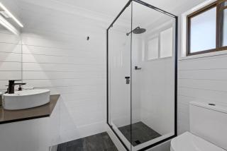 Free night on us this winter at Humble Abode - Mollymook - 8