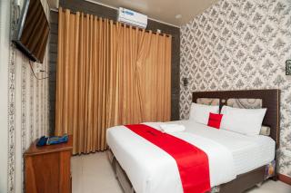 RedDoorz Syariah at Bumi Siliwangi Residence Padang - Padang - 2