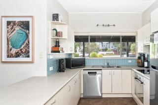 Free night on us this winter at Pacifica - Mollymook - 9