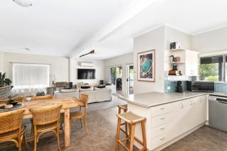 Free night on us this winter at Pacifica - Mollymook - 4