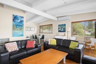 Free night on us this winter at Restashore - Mollymook - 6