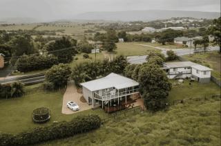 Free night on us this winter at Suey's Coastal Farm House - Milton - 1