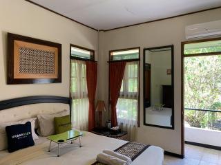 Urbanview Sasono Putro Condoongcatur by RedDoorz - 2