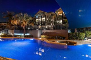 Cairns Esplanade 2BR Waterfront Apartment Sleeps 6 - Cairns - 3