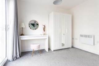 Free Parking - City Centre - Sky & Netflix - Hemel Hempstead - 2