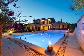 Villa ARtIEN with swimming pool - Baderna - 0