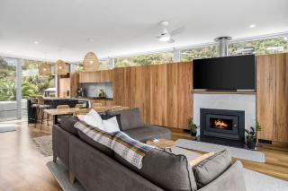 Six Degrees - Wye River - 0