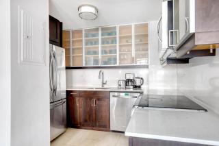 UWS 2BR w Elevator Doorman Gym nr 1 line NYC-625 - 6
