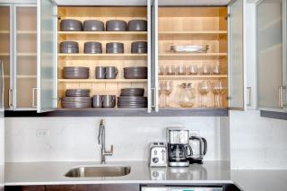 UWS 2BR w Elevator Doorman Gym nr 1 line NYC-625 - 5