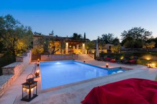 Villa ARtIEN with swimming pool - 1