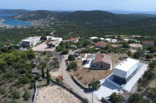 Villa Grey with Heated Pool - Vinišće - 7