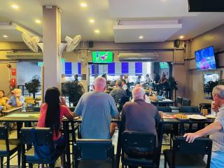 The Sports Lounge - 5