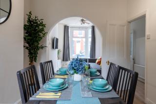 Luxury Liverpool Accommodation - Liverpool - 8