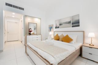 Unified Vacation Homes-Deluxe Sea View Studio-Balcony-Parking-11 - 4