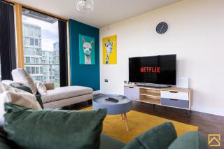 Amazing view 2 bed, free parking By Valore Property Services - 7