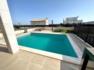 Apartment with private pool Mukalba - 3