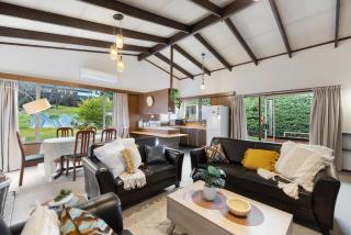 Character Retro Family home in Queenstown - 5