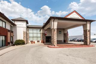 Quality Inn & Suites 5585 Ambler Drive Mississauga Ontario - Mississauga - 5