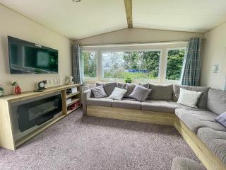 Homely Caravan With Free Wifi At Broadland Sands Park, Suffolk Ref 20002Bs - 1