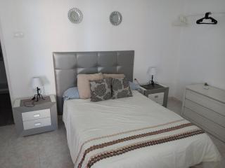 central apartment with large terrace malaga - 4