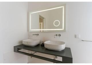 The pool house in Ponta de Sol - 4