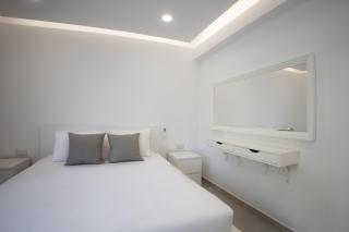 Phaedrus Living: Luxury Mackenzie Flat - 4