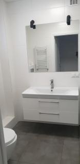 Apartament w Centrum Kielc z prywatnym parkingiem - Kielce - 6