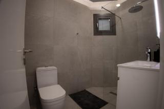 Phaedrus Living: Luxury Mackenzie Flat - 2