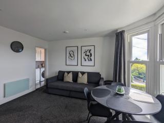 Conegra Road by Wycombe Apartments - 2