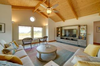 Inviting Manchester Home with Hot Tub Near Beach! - Manchester - 8