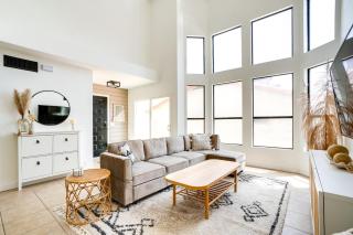 Luxury Phoenix Hideaway with Private Pool and Views! - Phoenix - 8