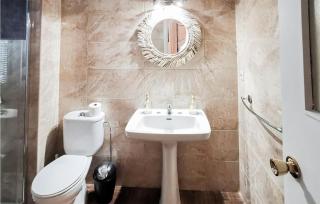 Amazing Apartment In Carmona With Wifi - 5