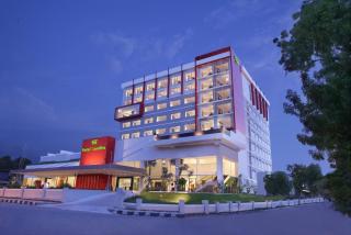 Hotel Santika Palu - Palu - 9