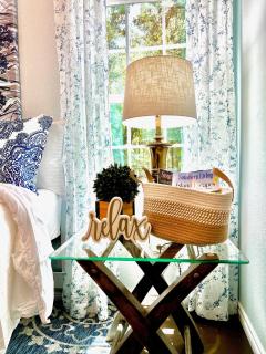 SLEEPS SIX - Rent Entire WATERFRONT CABIN #1 - 3