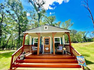 SLEEPS SIX - Rent Entire WATERFRONT CABIN #1 - - 6
