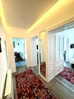 Stylish Central Sarajevo Apartment, Free Parking & WiFi - Sarajevo - 1