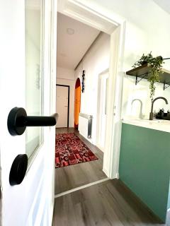 Stylish Central Sarajevo Apartment, Free Parking & WiFi - Sarajevo - 1