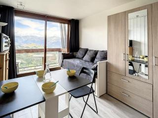 Studio rénové au pied des pistes avec balcon, WIFI gratuit et accès piscine - FR-1-267-219 - Le Corbier - 8