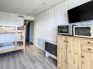 Studio rénové au pied des pistes avec balcon, WIFI gratuit et accès piscine - FR-1-267-219 - Le Corbier - 6