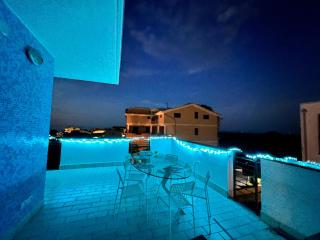 APPARTAMENTO ATTiCO CON TERRAZZO FIBI - 4