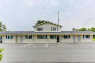 Stone Fountain Motel - 0