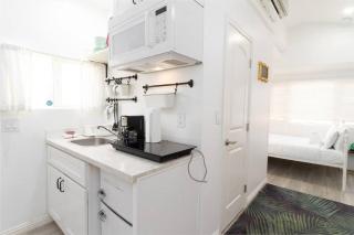 Studio Bungalow in the Heart of Normal Heights - San Diego - 8