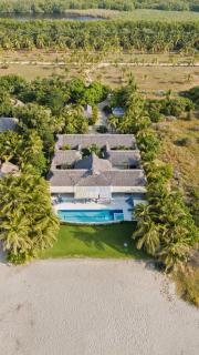 Oceanfront Casa Rhino - Paso Hondo - 1