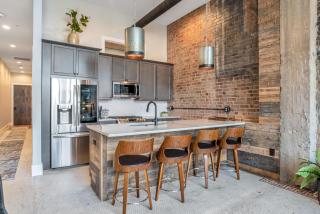 Exceptional Downtown Condo - 8